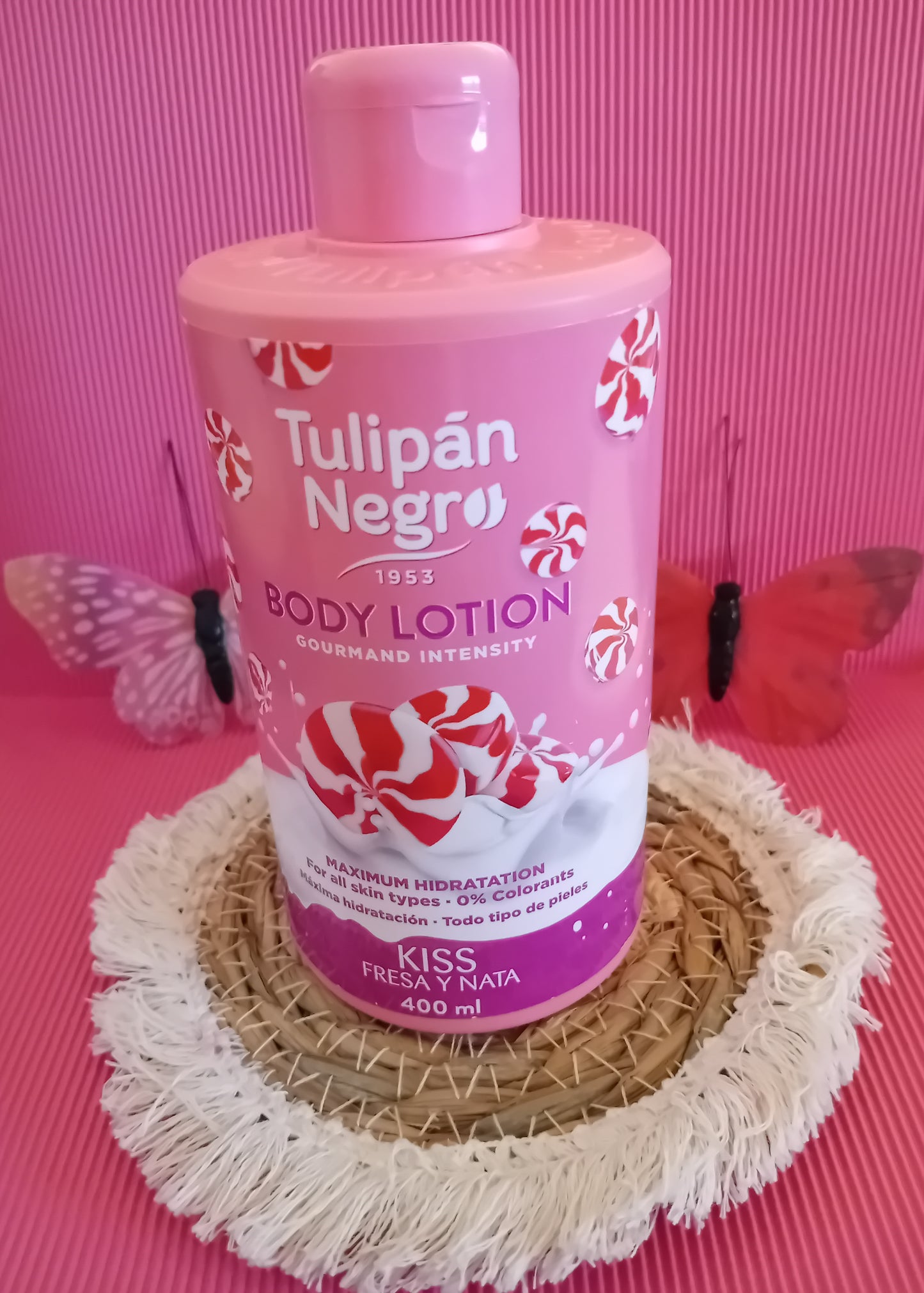 Strawberry whipped cream body lotion