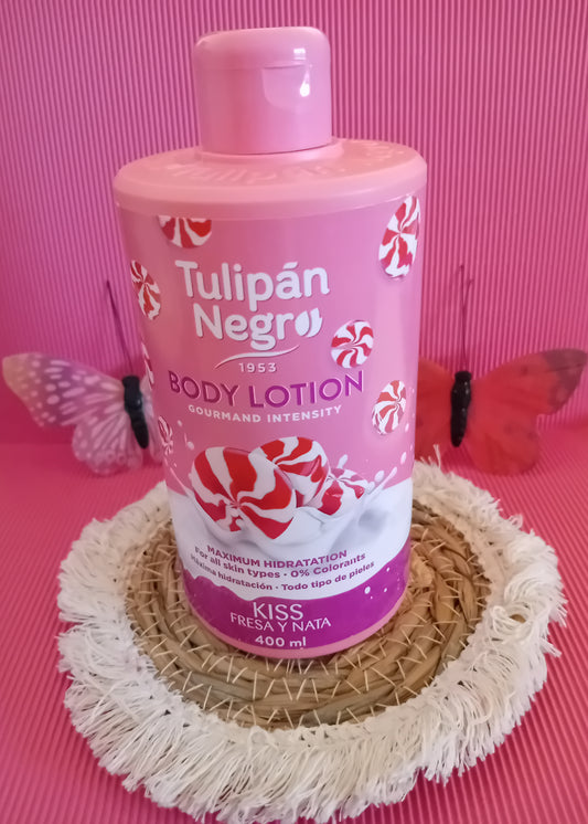Loção corporal com chantilly de morango